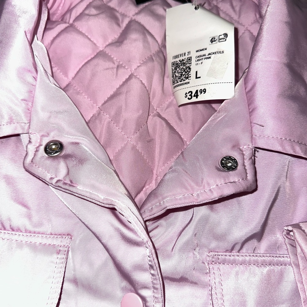 New Pink Forever 21 puffer crop jacket
size L - Picture 4 of 5